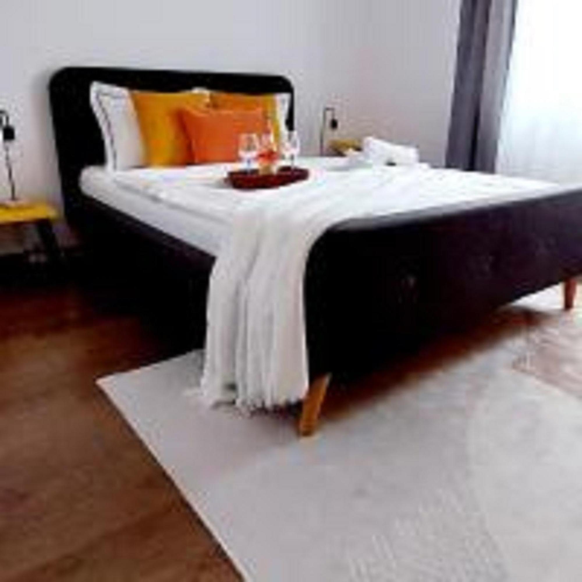Cozy Apartment In The Center Of Бухарест Экстерьер фото