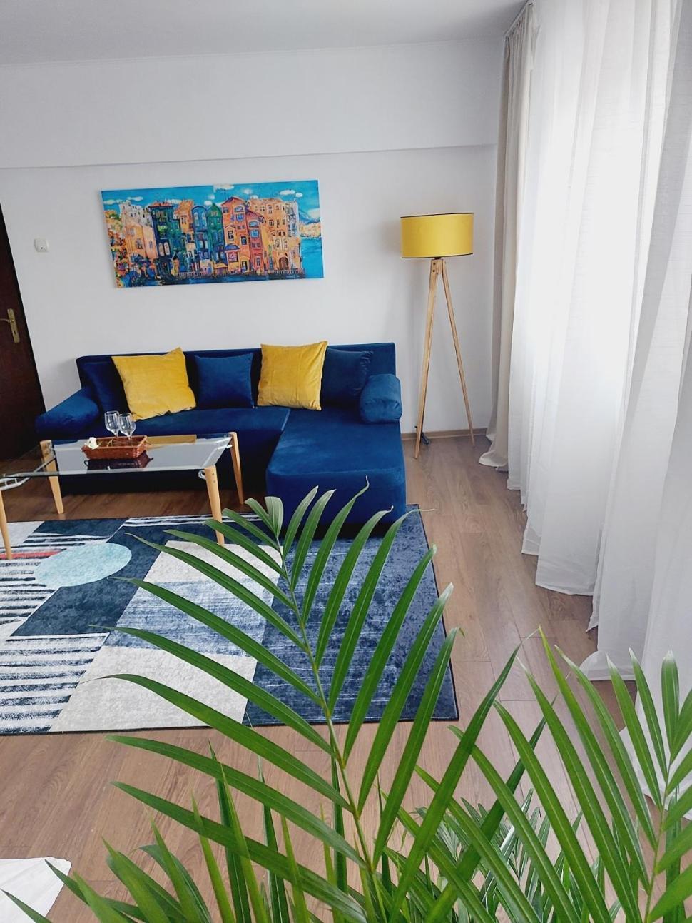 Cozy Apartment In The Center Of Бухарест Экстерьер фото